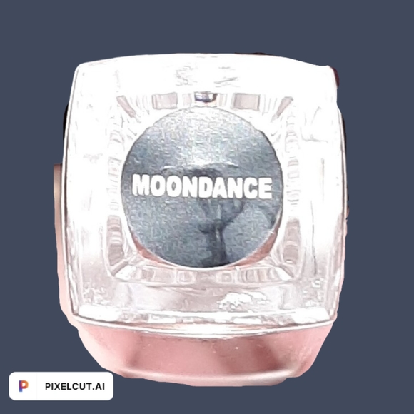 Beauty For Real Liquid Eyeshadow - Picture 3 of 3